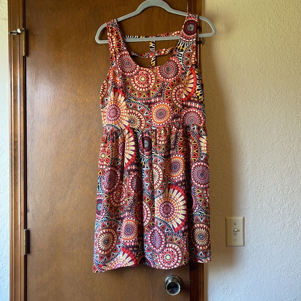 Patterned Dress - Picture 2 of 3